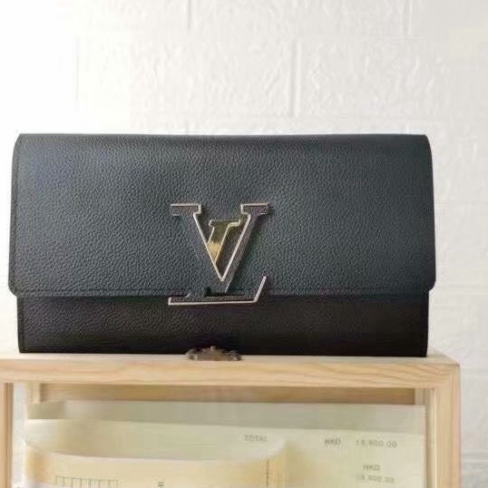 Louis Vuitton LV Capucines Taurillon Wallet