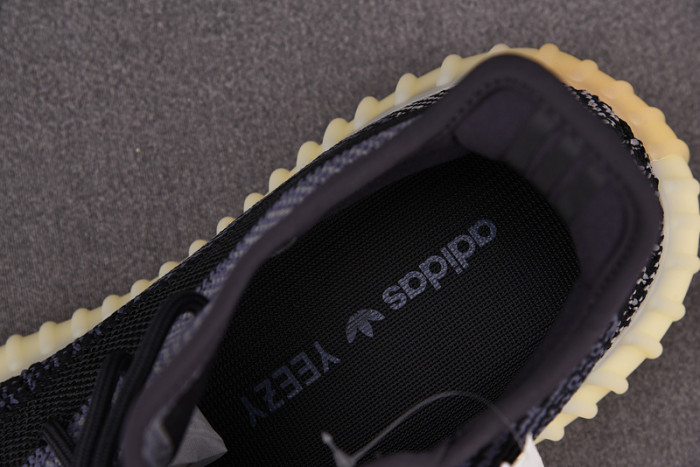 Yeezy Boost 350 V2 Carbon FZ5000