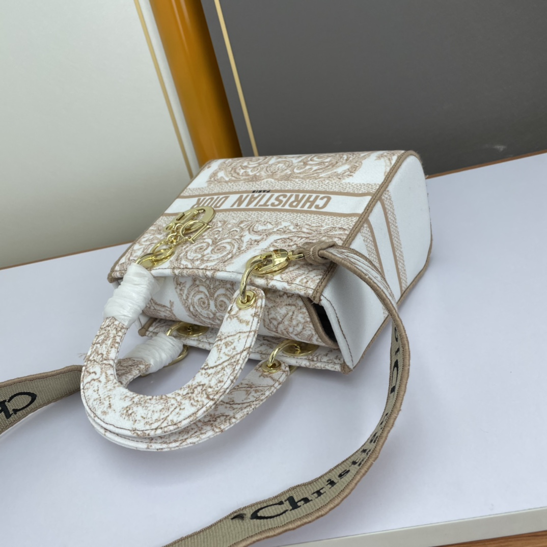 Dior The LADY D-LITE Bag AAA Quality