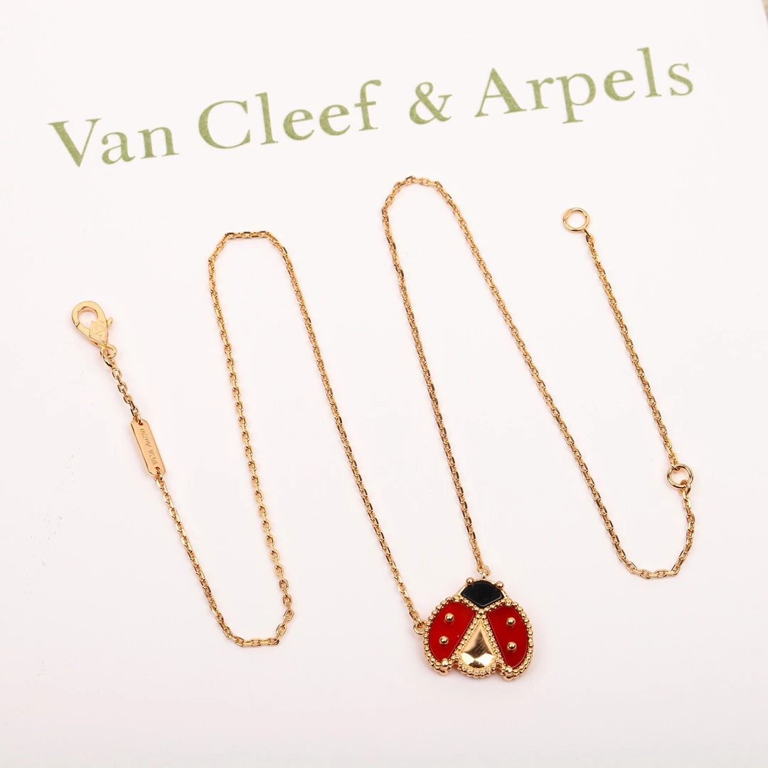 Van Cleef&Arpels VCA coccinella septempunctata Necklace Jewelry