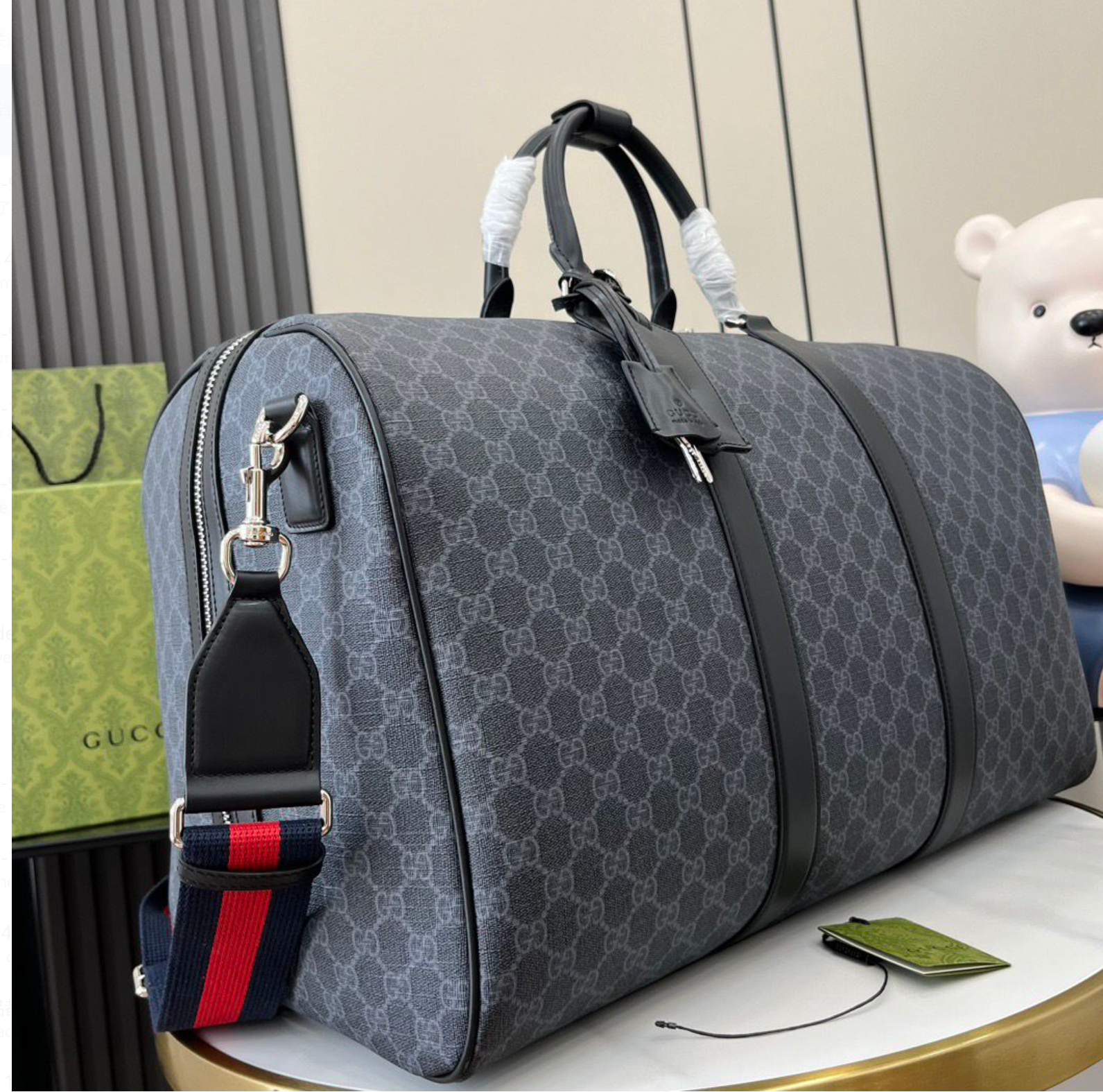 GUCCI classic canvas travel bag