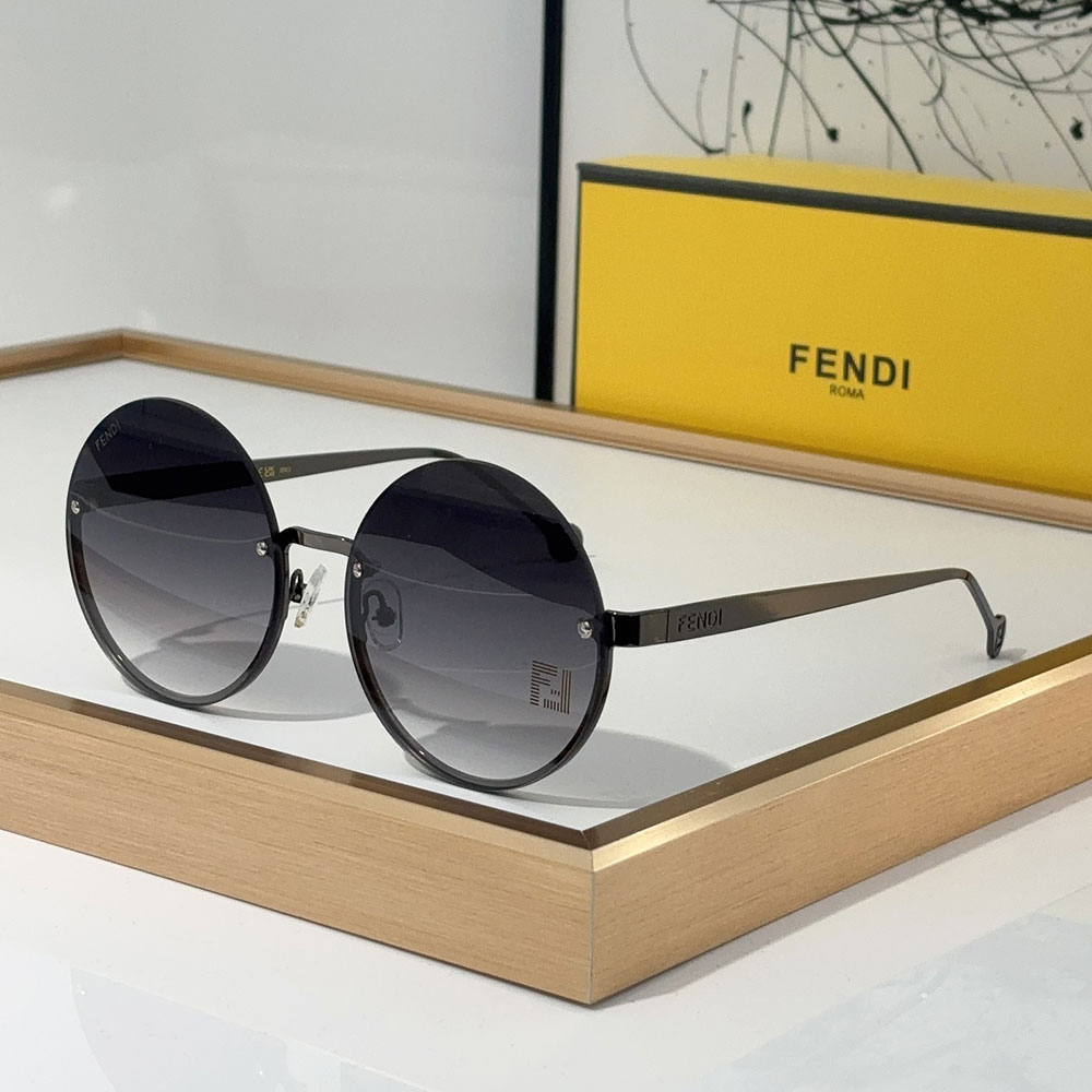 Fendi Lightweight Round Sunglasses Top quality