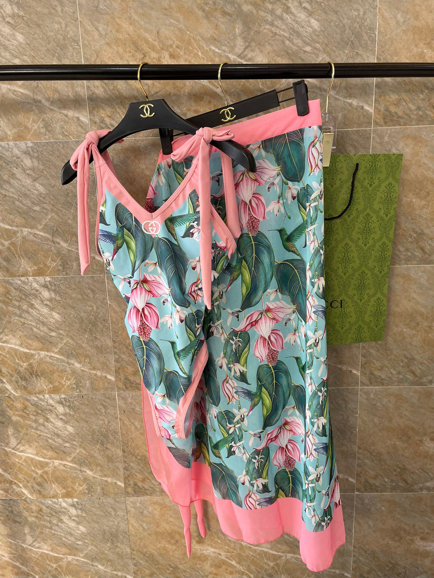 Gucci's new two-piece swimsuit set Swimsuit Swimwear