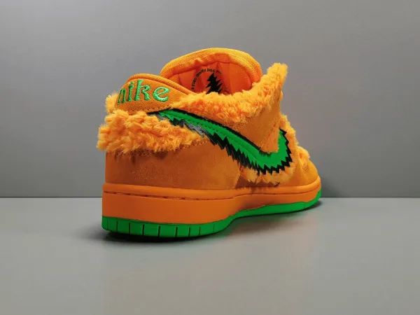 Dunk SB Low “Orange Bear”× Grateful Dead