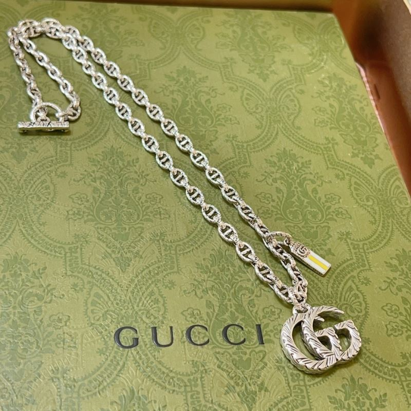 Gucci double G necklace Jewelry