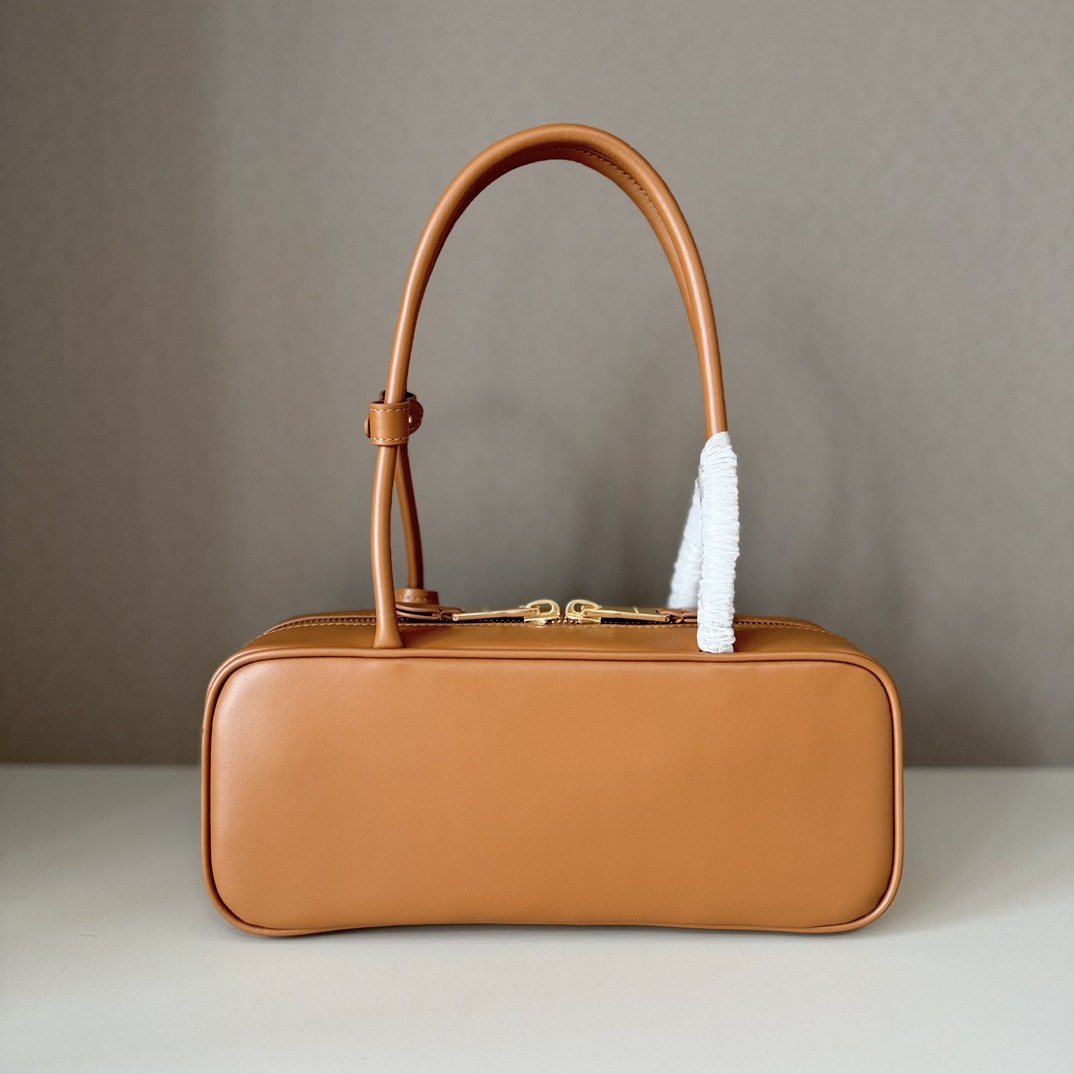 MiuMiu beau leather bag