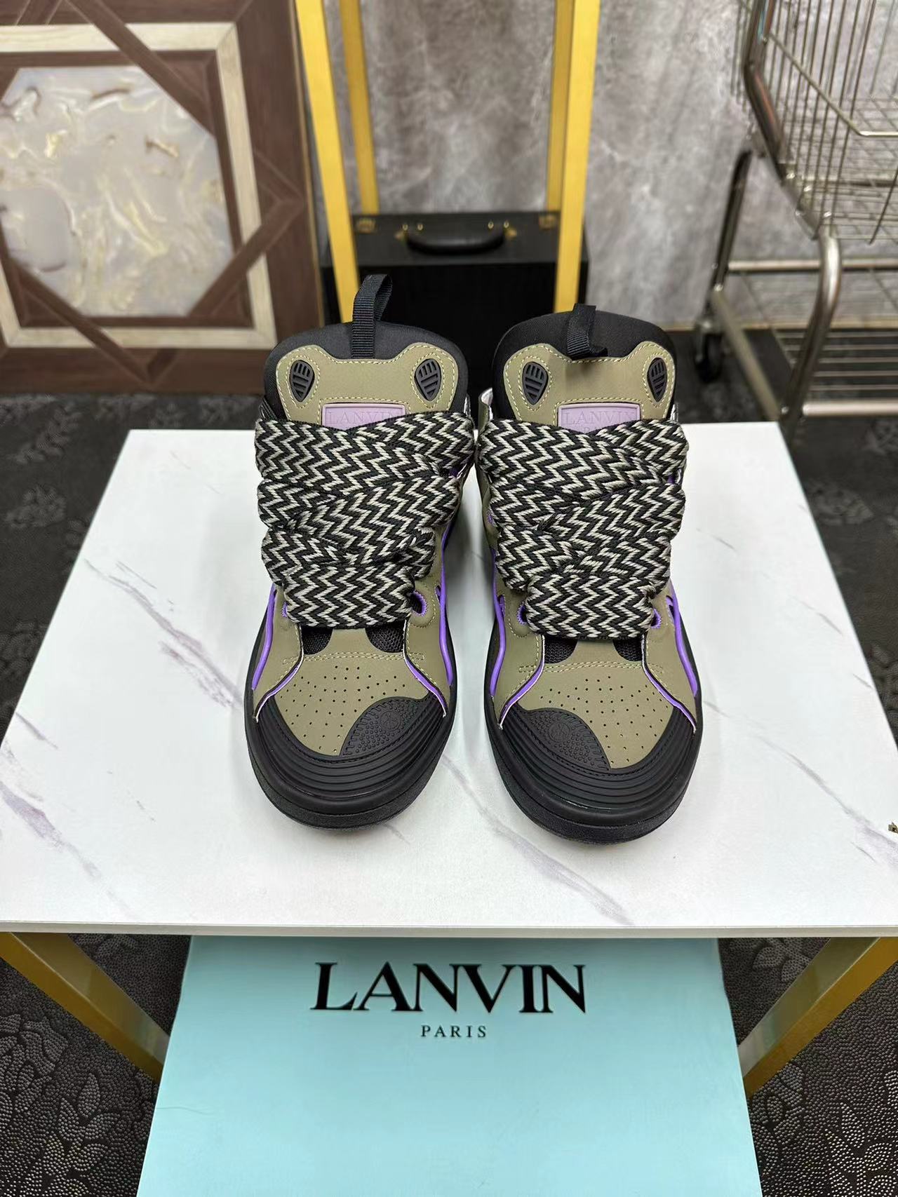 Lanvin LEATHER CURB SNEAKERS