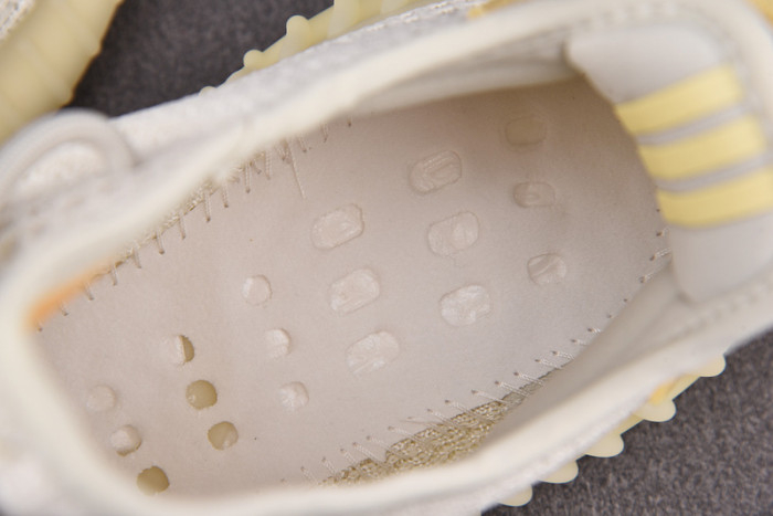 Yeezy Boost 350 V2 Light GY3438