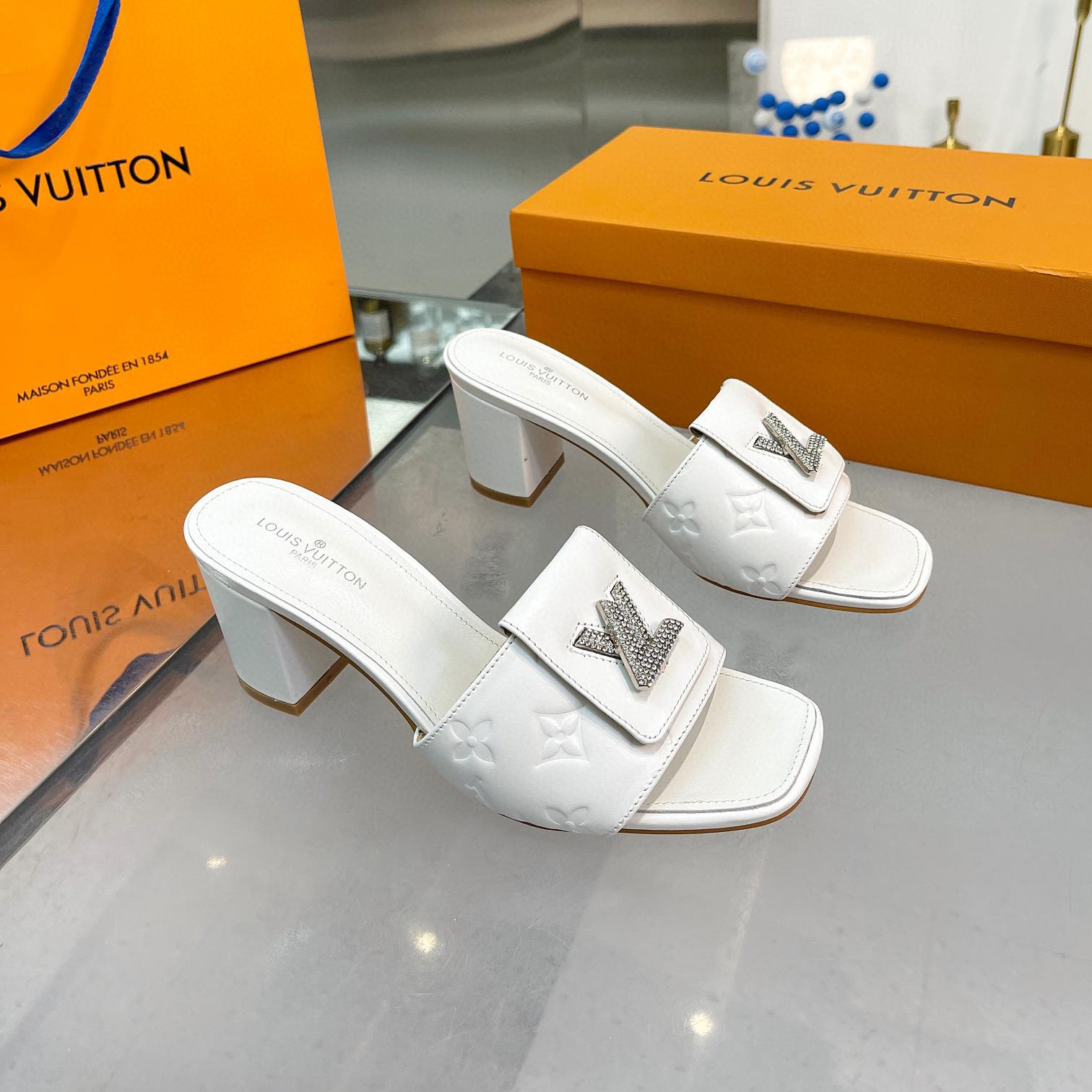 Louis Vuitton LV Flat Cut With Chunky Flip-flops Slide Sandal