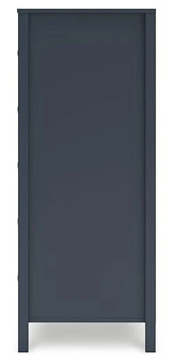 Simmenfort Chest of Drawers