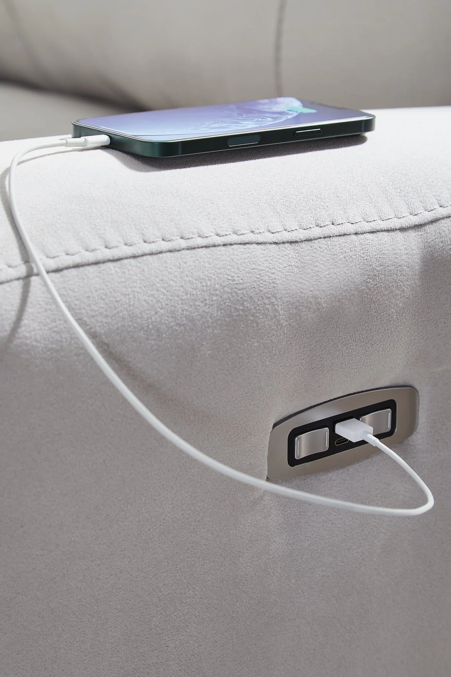 Social Pointe Power Recliner