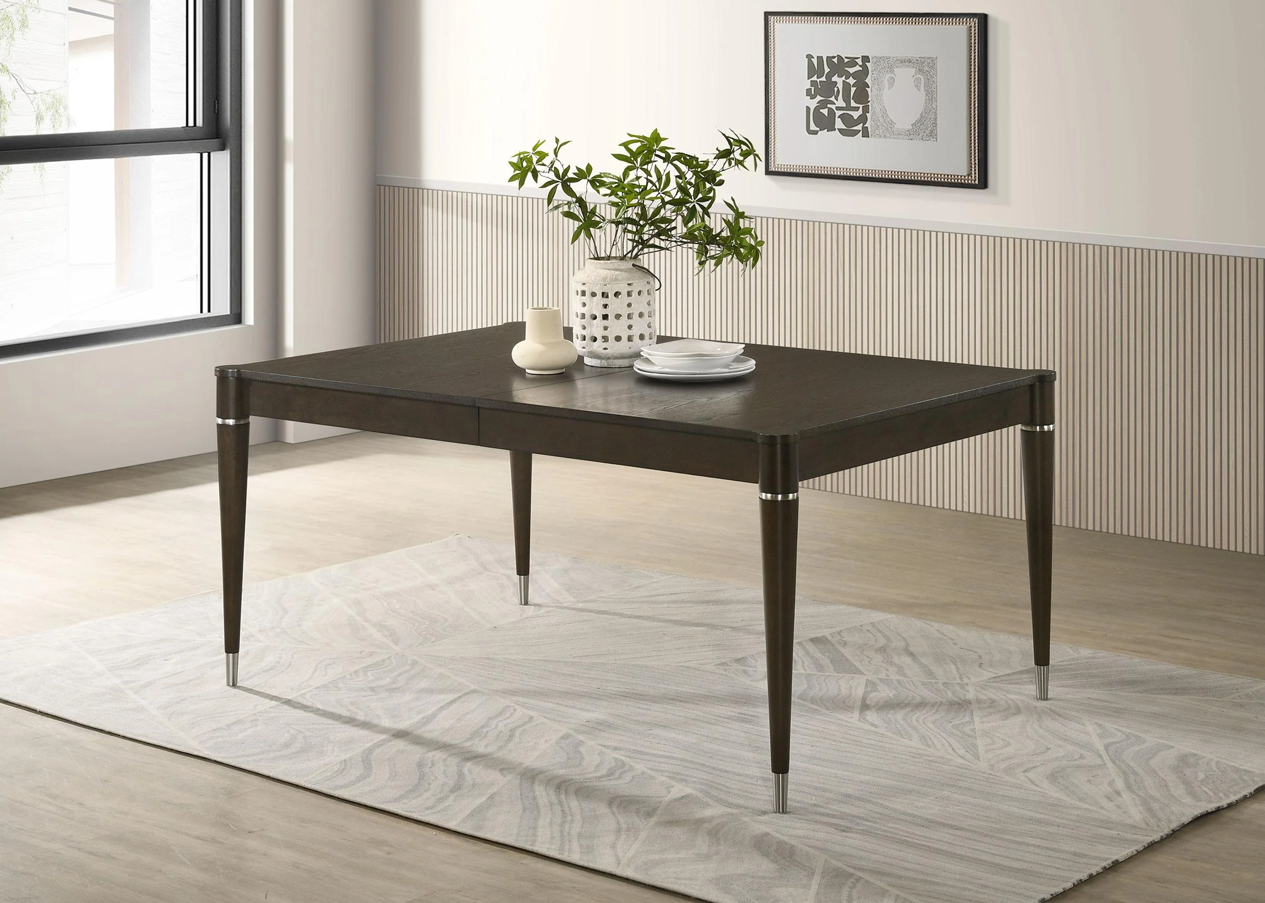 Reseda Dining Tables