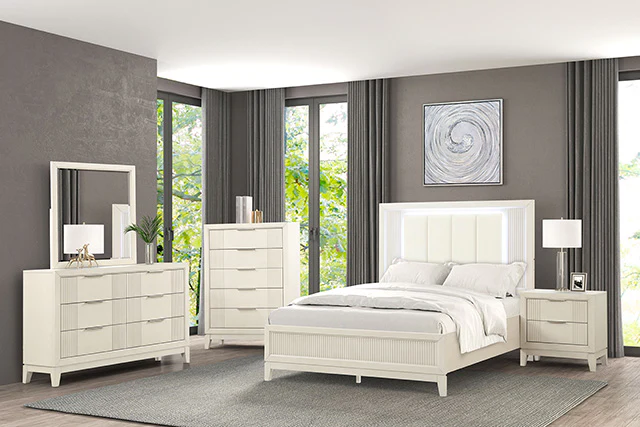 Isadore Queen Bedroom Set