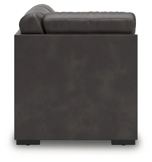 Lofton-Pike Sectional with Chaise