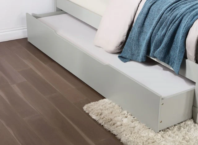 Lycorida 4 Pc Bedroom Set