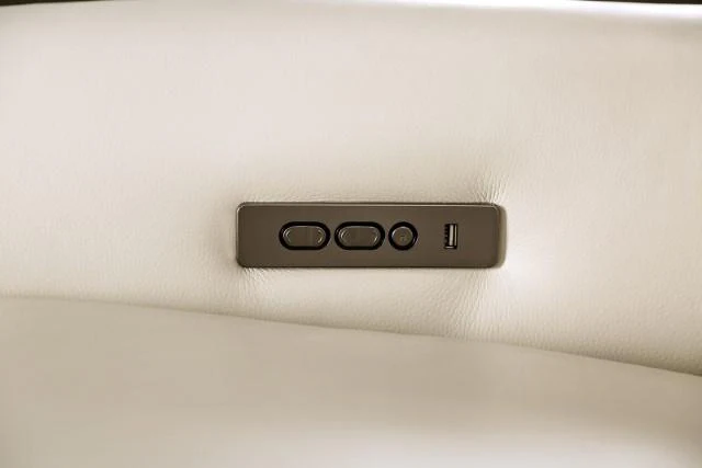 Hestia Power Sectional