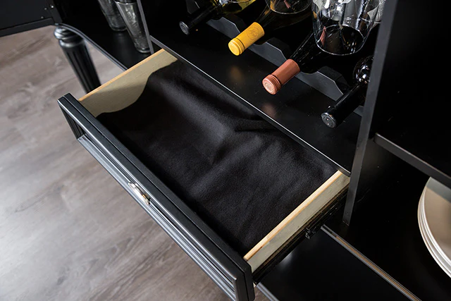 Melodi Parc Dining Table