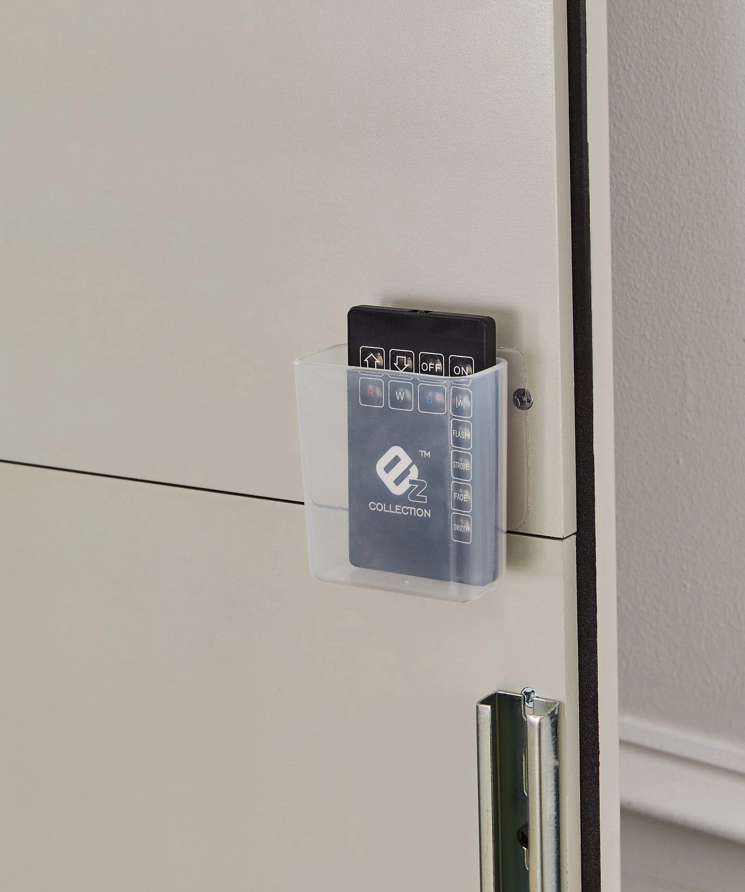 Zyniden Upholstered Bed