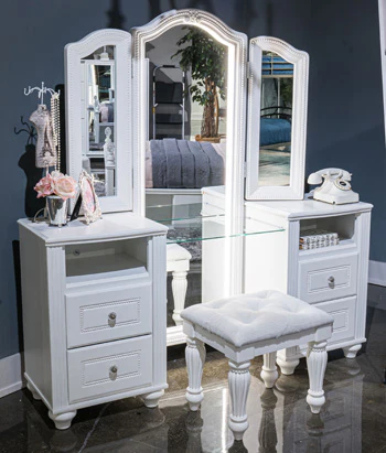 Kozlani Vanity with Mirror