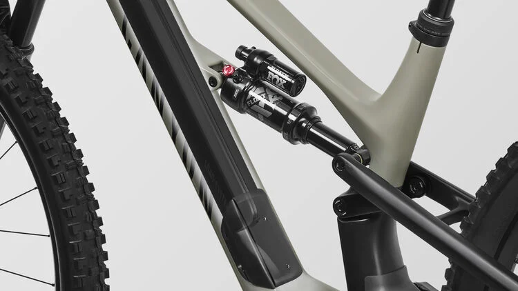 Spectral CF 8 CLLCTV