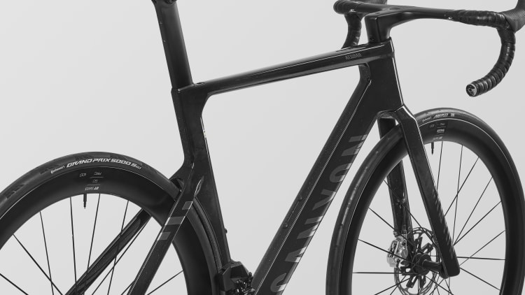 Aeroad CFR AXS
