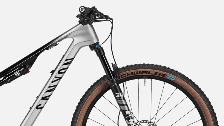 Lux Trail CF 6