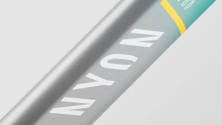 Roadlite CF 8