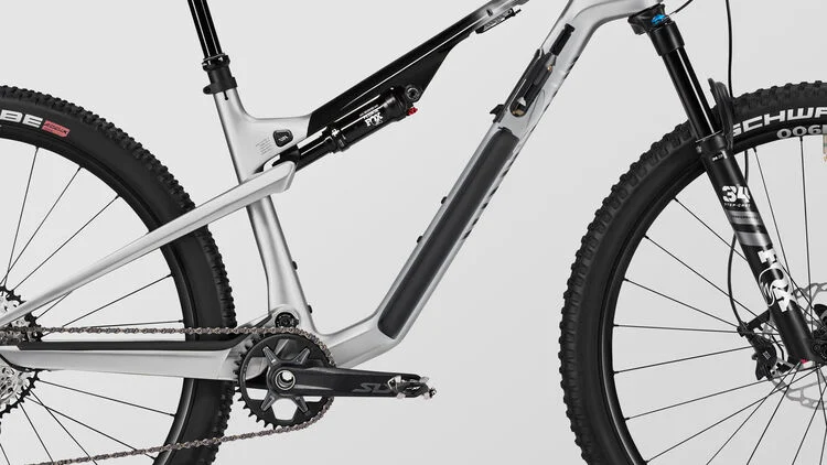 Lux Trail CF 7