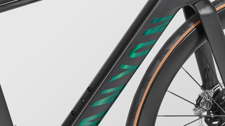 Aeroad CFR AXS