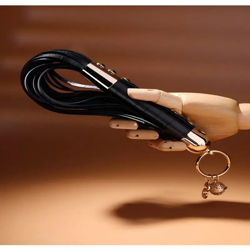 BDSM whip with golden handle for bedroom Sex Toys for Couples cosplay Adult Games Flogger Leather Spanking Paddle Fetish whip