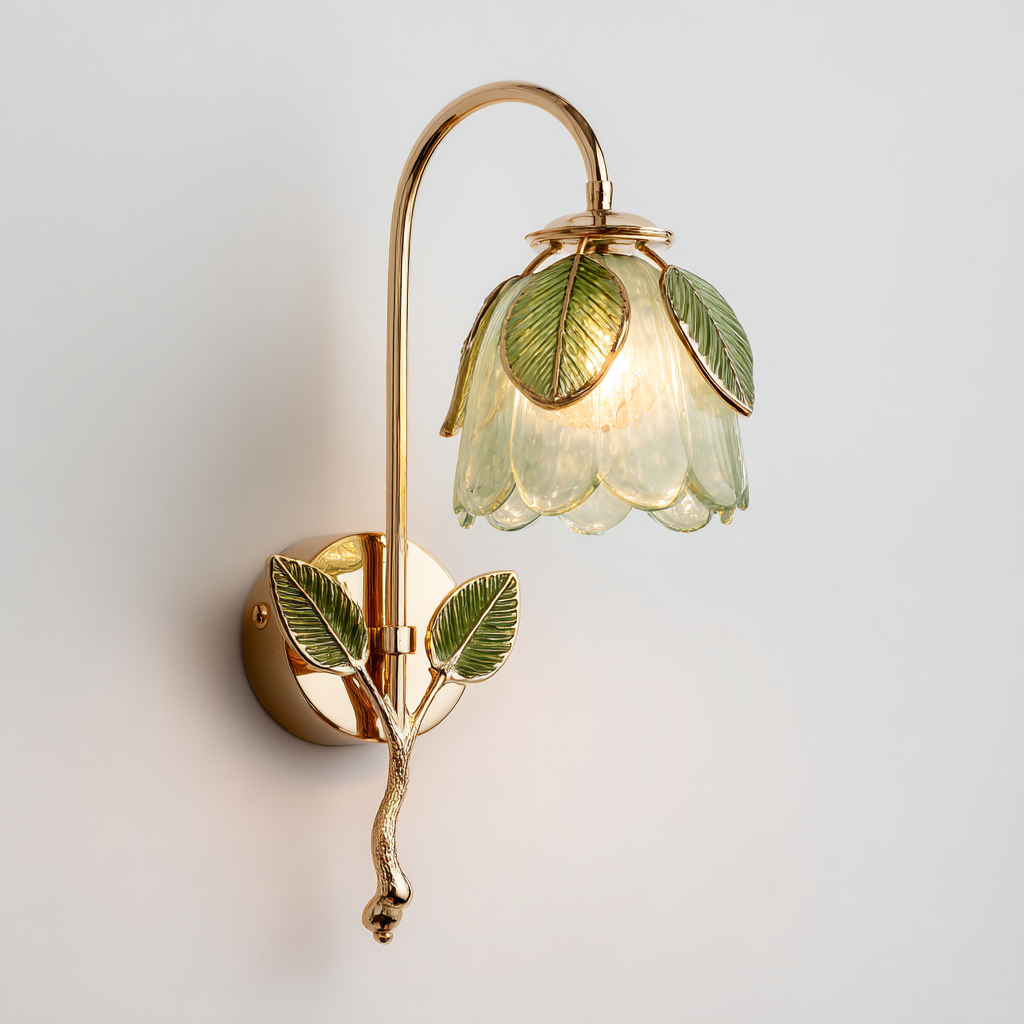Lámpara de pared colgante de material de latón con diseño floral en cristal verde