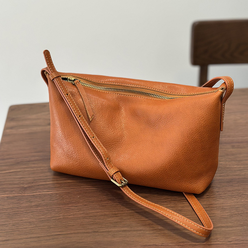 Elise Compact Crossbody – Honey Amber