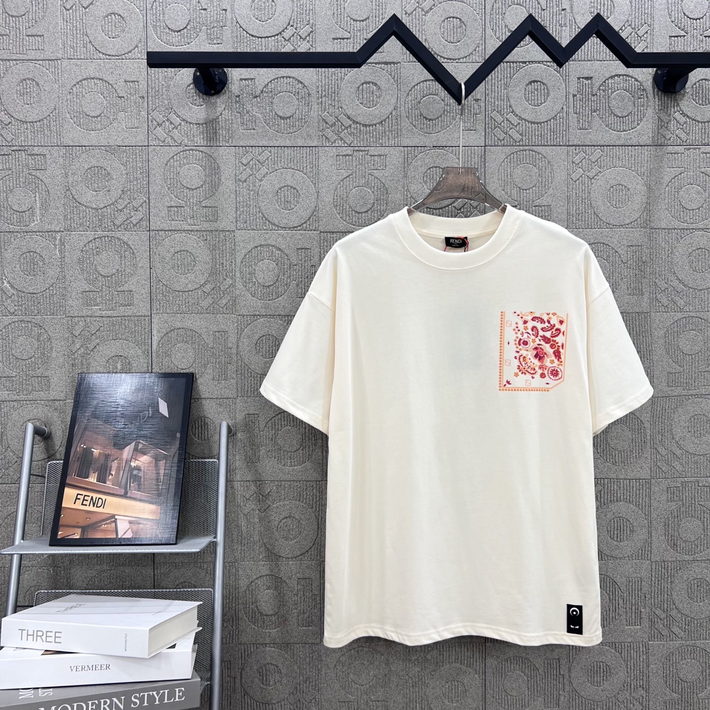 Fendi T Shirt  Embroider Logo Size XS-L