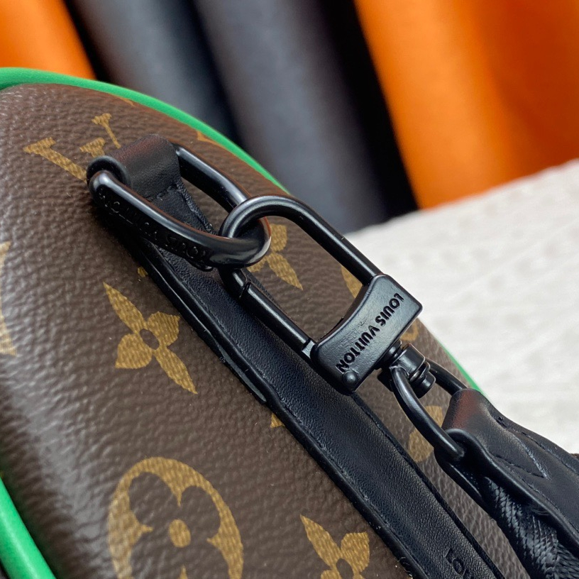 Louis Vuitton Keepall Bandoulière 25 Mens Shoulder Bags