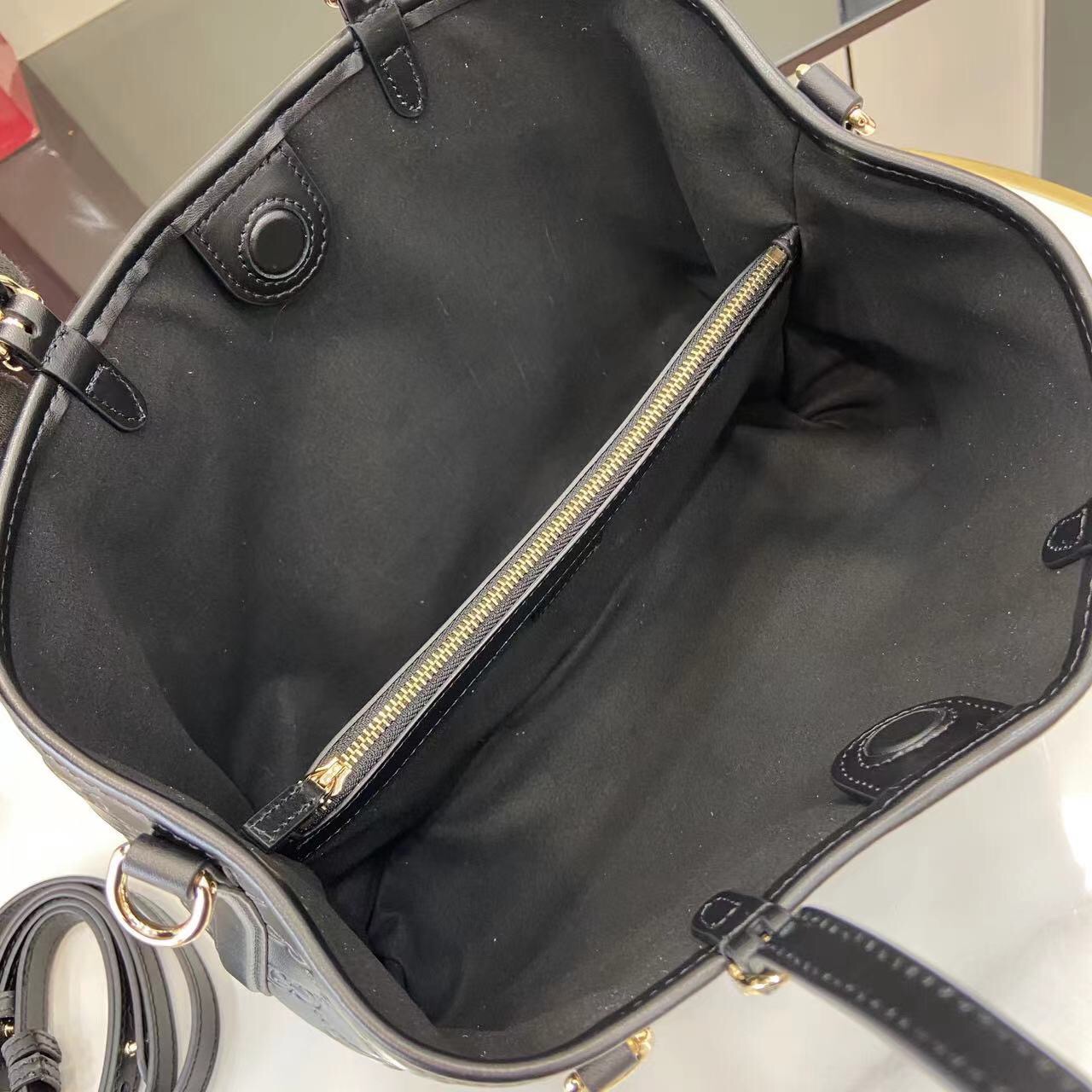 Gucci GG Emblem Women Shopping Bags Size 30*18*11cm