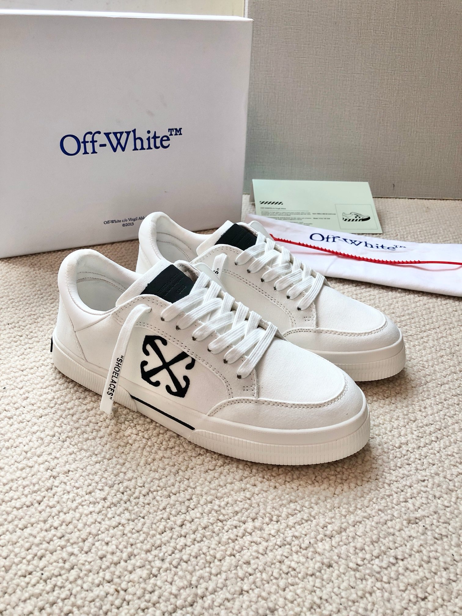 OFF White 2024ss New Low Vulcanized Sneaker Size 36-45