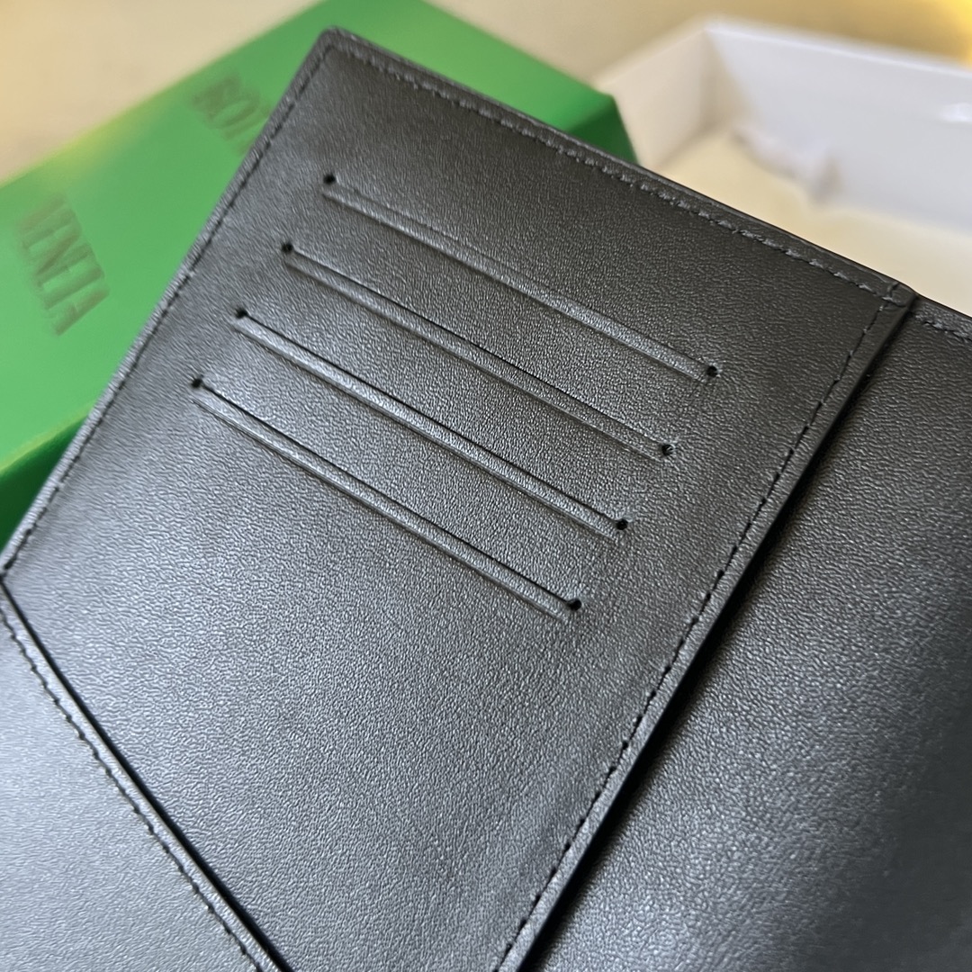 Bottega Veneta Card Holder Size 13*10cm