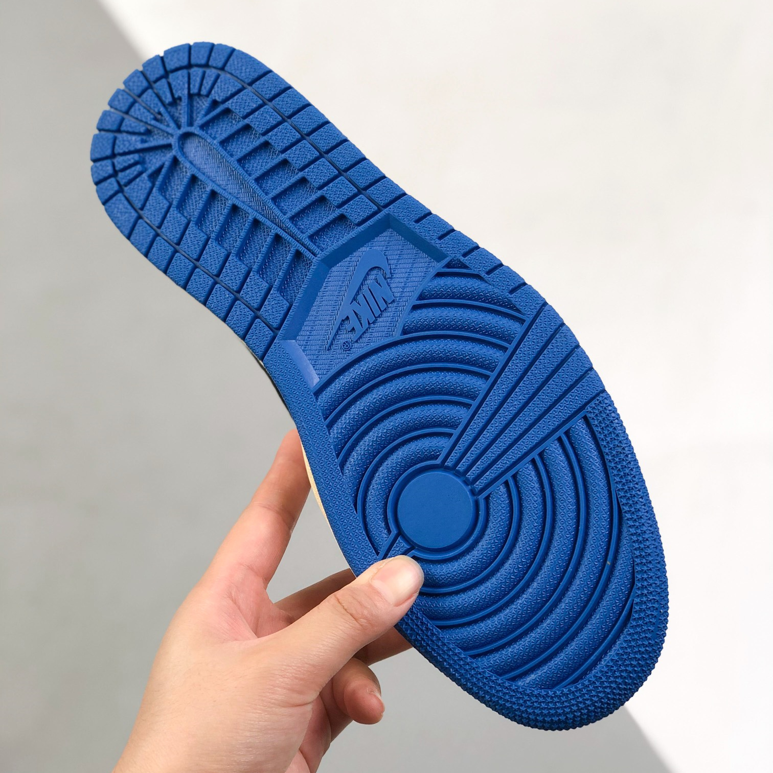 Nike Air Jordan 1 x Travis Scott High Top Sneaker Shoes Gr. 36-46