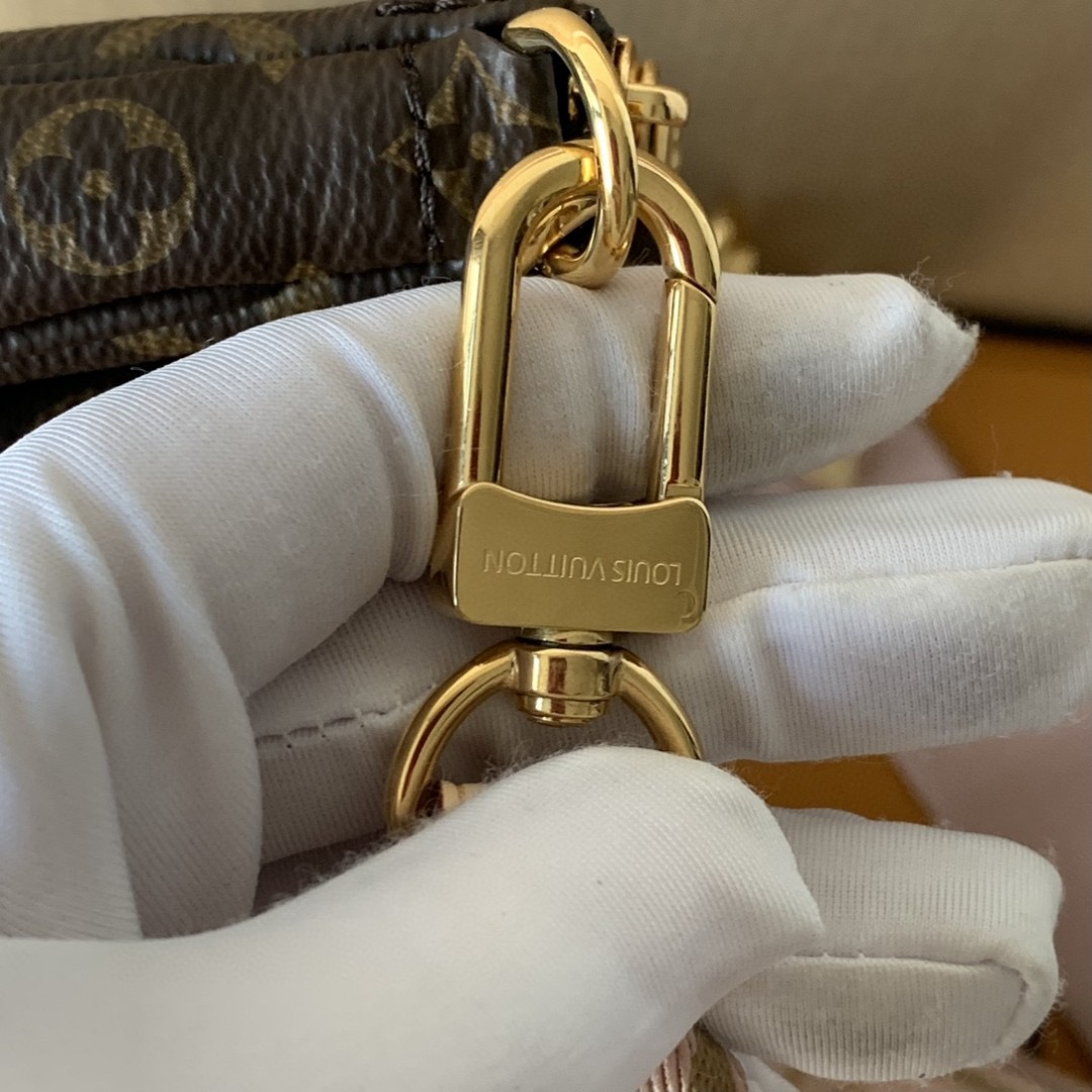 Louis Vuitton M44840 Multi Pochette Accessoires Women Shoulder Bags Size 24*13.5*4cm