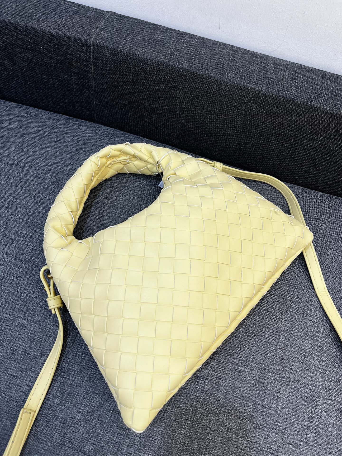 Bottega Veneta HO Women Shoulder Bags 28*17cm