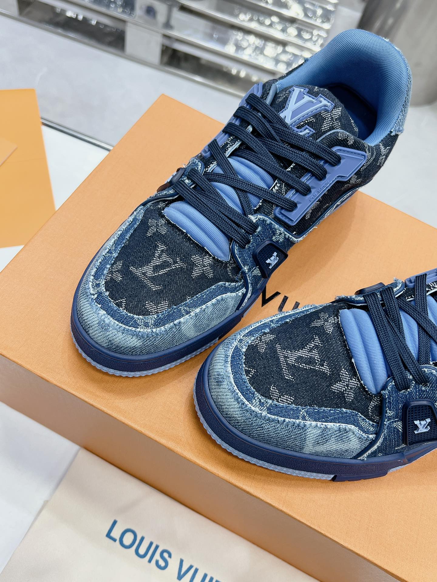 Louis Vuitton Trainer Sneaker size 36-46