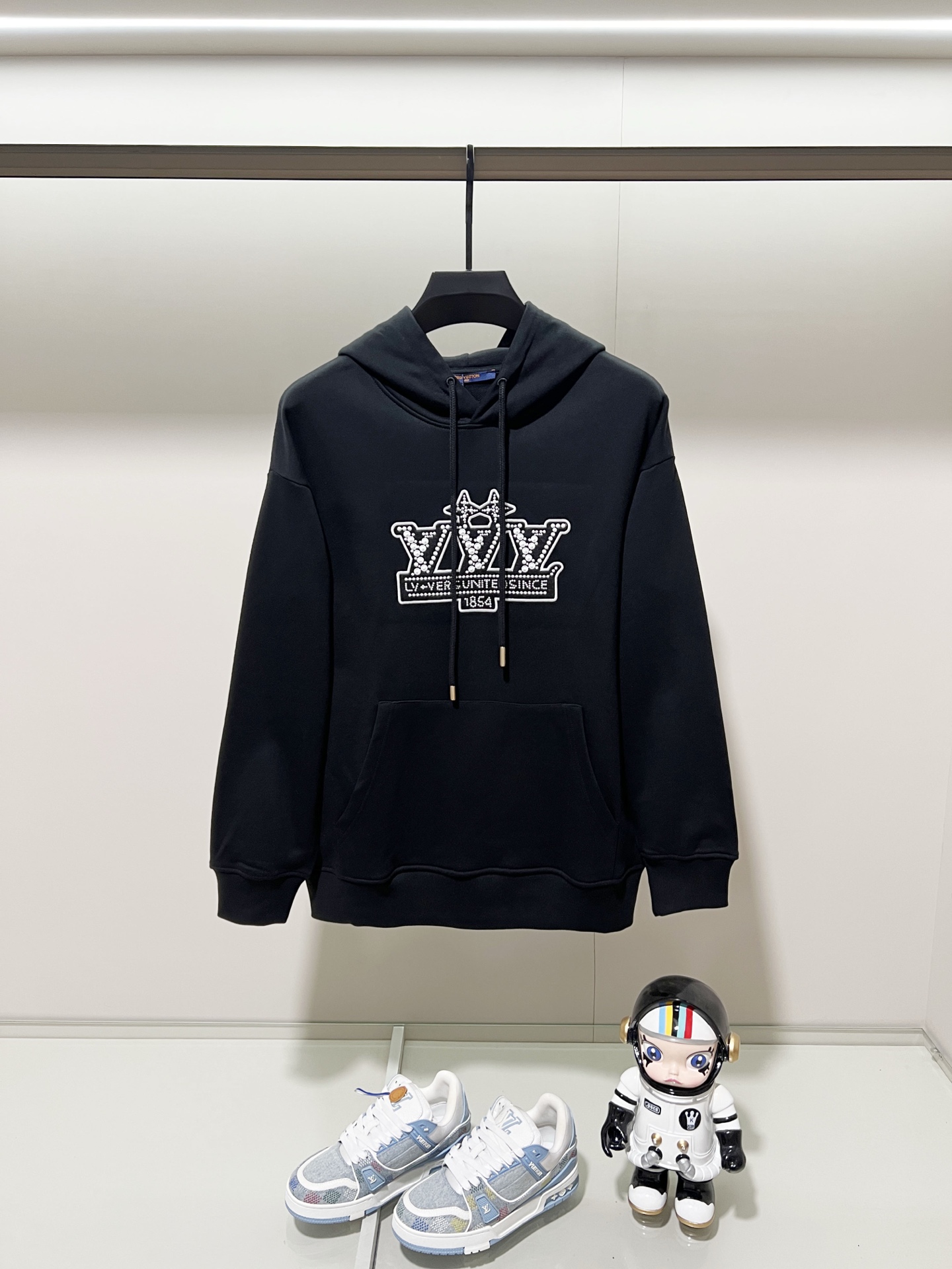 Louis Vuitton Unisex Sweatshirt Size S-XL