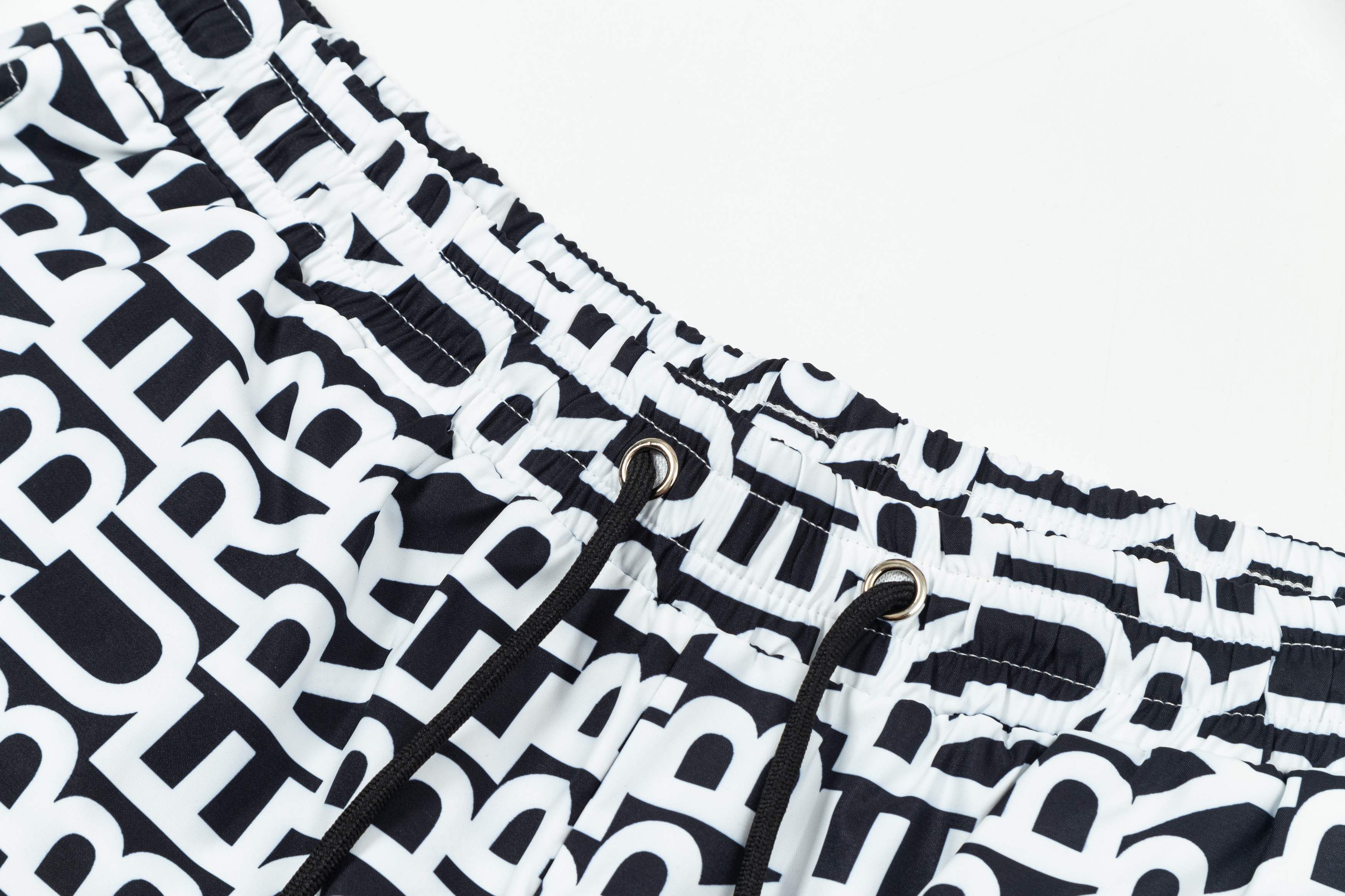 Burberry Beach-Pants Size M-XXXL