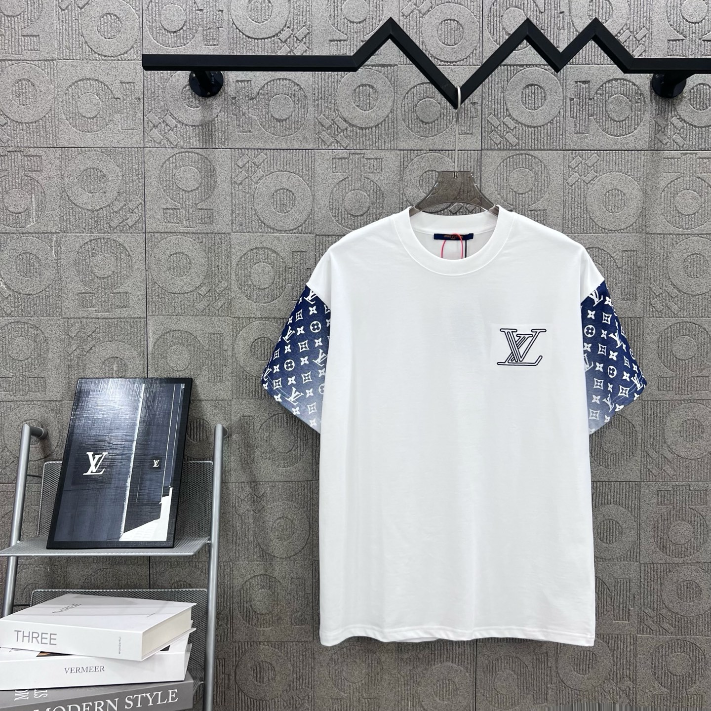 Louis Vuitton T Shirt  Embroider Logo Size XS-L