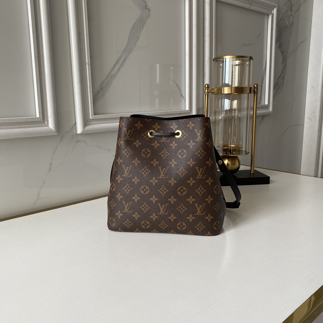Louis Vuitton M44020 NéoNoé Women Shoulder Bags Size 27*26*22cm