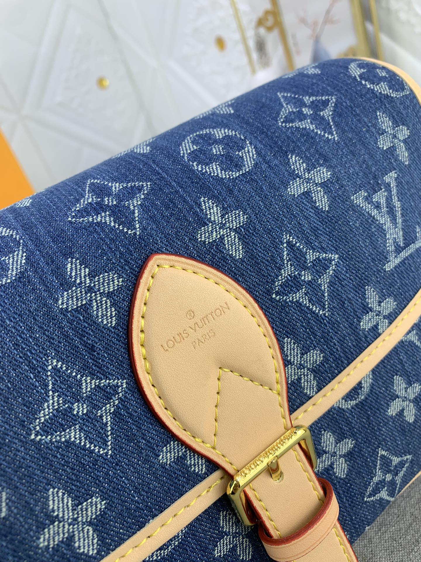 Louis Vuitton M45985 Diane Denim Cowboy Women Shoulder Bags Size 25*9*15cm