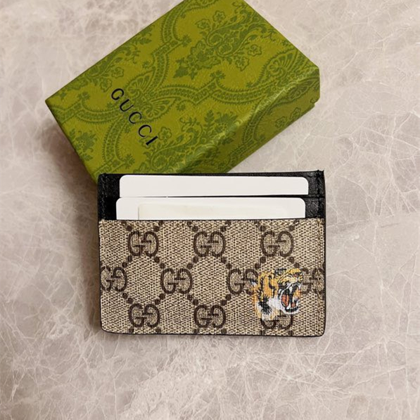 Gucci GG Kingsnake print GG Supreme Card Holder Size 10*7cm Style: 451277