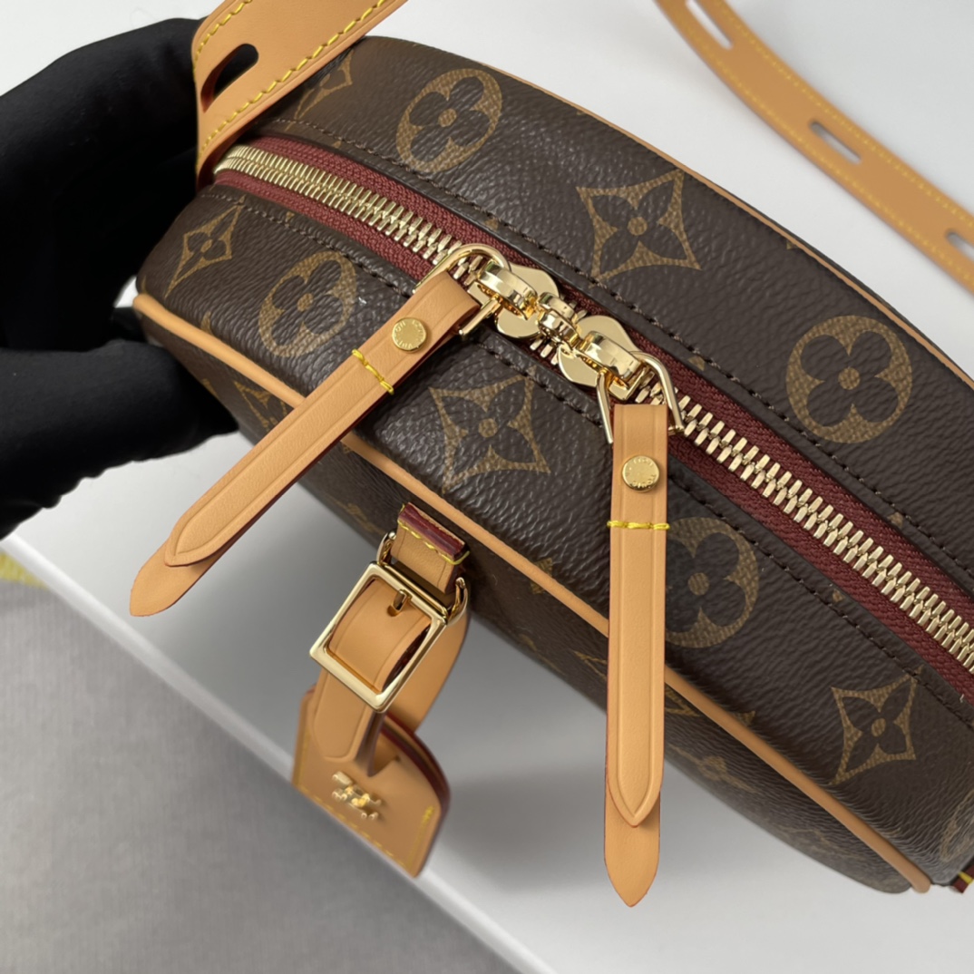 Louis Vuitton M45647 Boite Chapeau Souple Women Shoulder Bags Size 22.5*20*8cm