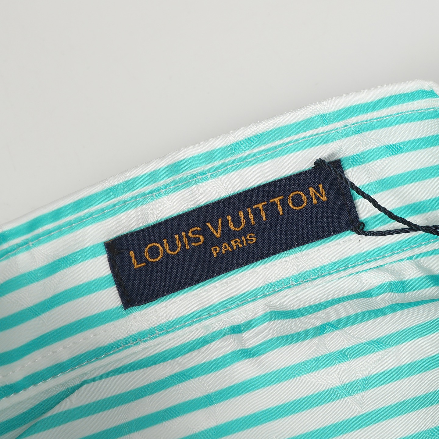 Louis Vuitton Unisex Shirt Size S-L
