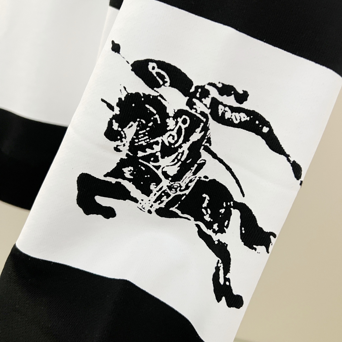 Burberry New Unisex Sweatshirt Size XS-L